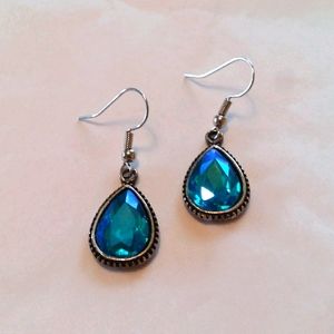 Elegant Yet Simple Teardrop Earrings
